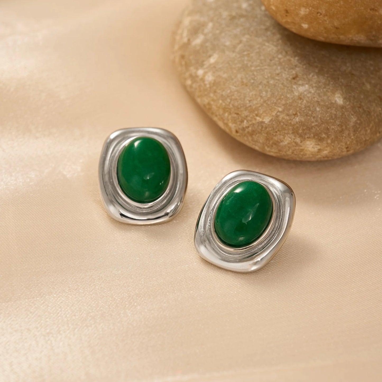 ZEYA - Olivia - Vintage Oval Gold Earrings with Natural Stones