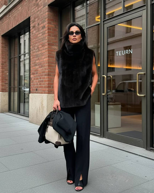 Gilet à col roulé en fausse fourrure Carina