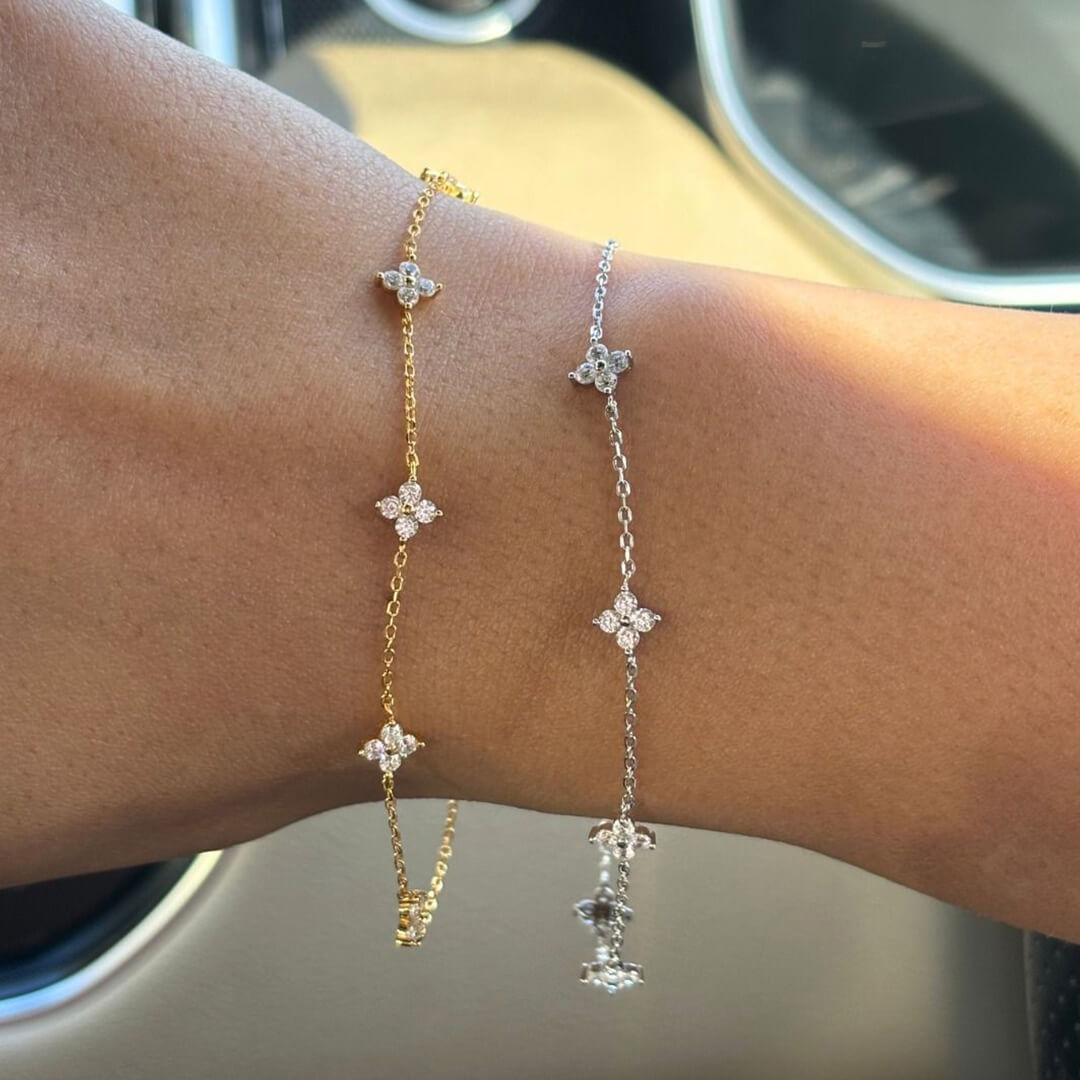 ZEYA - Dina Rhinestone Flower Chain Bracelet