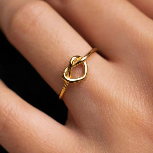ZEYA - Mina Heart Ring